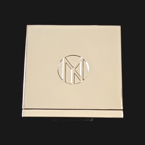 [SOLD!] Color Boss Squad 'Call the Shots' Shadow Palette| IL MAKIAGE - Picture 3 of 5